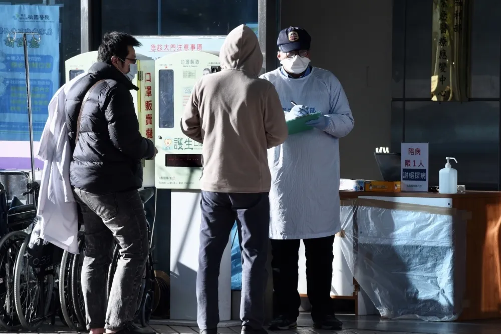 提升疫調效率　醫院「陪探病實名制」電子化最快下周實施