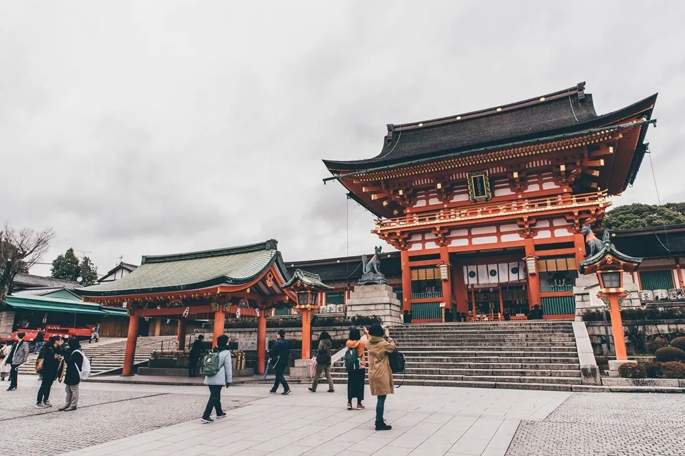 京都必去的伏見稻荷大社　原來不是日本人創建的？