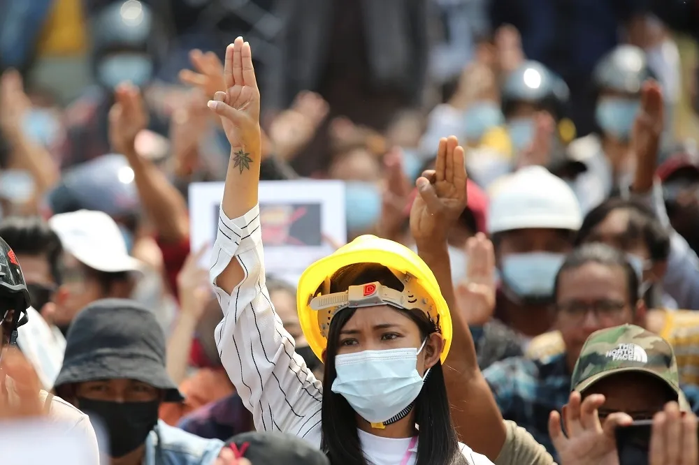 【緬甸政變】7日全國大罷工4名抗議者遭槍殺　中國外長首度表態：願與東協合作從中調停