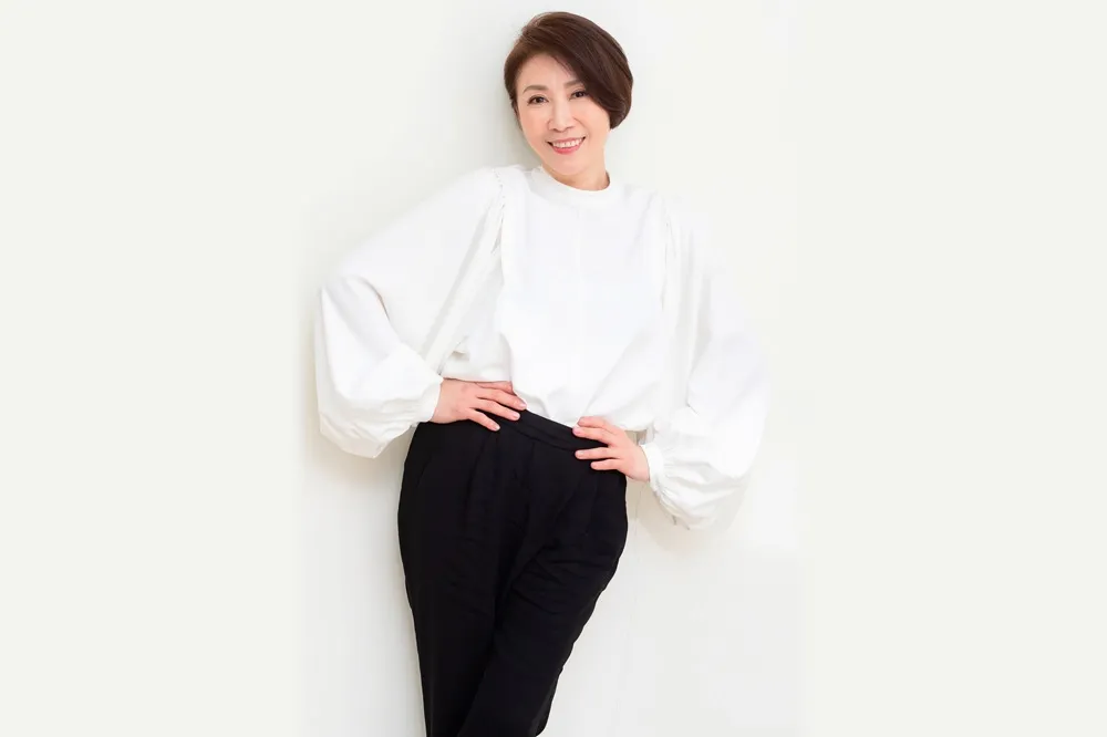 【專訪】李翊君狠星媽身材竟比女兒辣　教「求生三寶」苦操香奈兒繼承衣缽