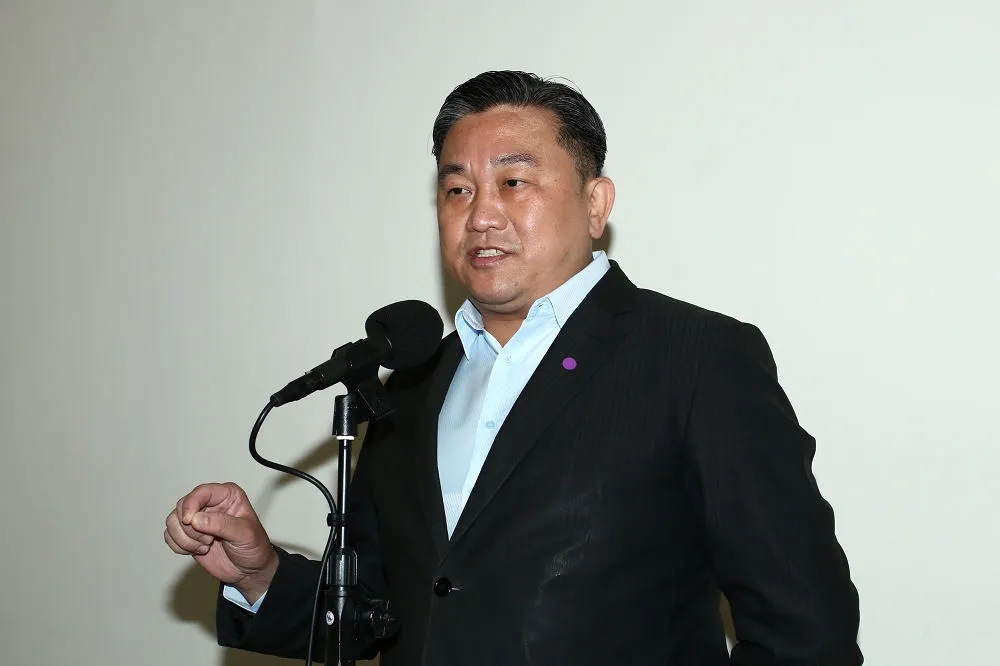 速斬與顏若芳房客關係　王定宇：不租了