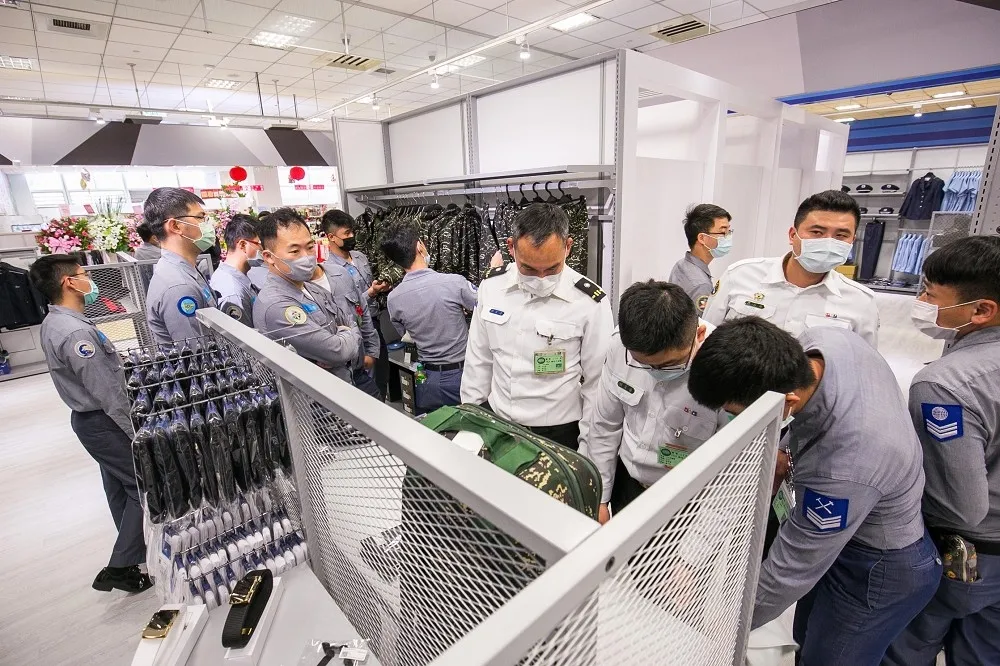 全台首座三軍一體國軍服裝供售站　嘉裕大直門市隆重開幕