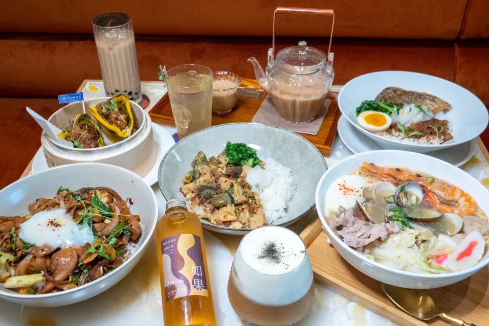 【影片】「永心鳳茶奶茶專門所」3/16 進駐微風南山！鍋煮奶茶、台式主餐搶攻上班族市場