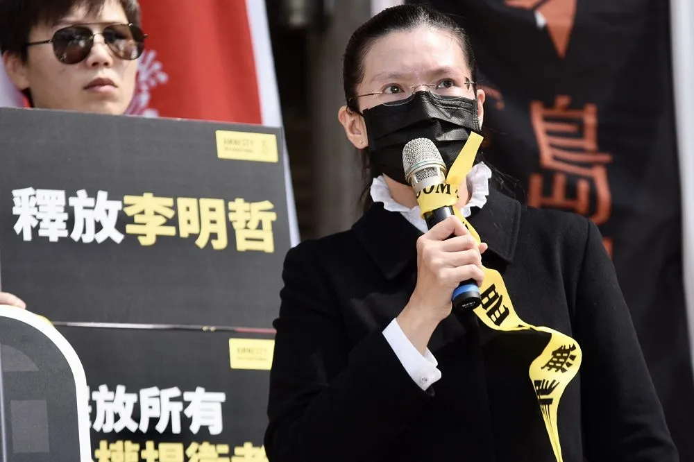 李明哲在中國被捕4周年　妻李凈瑜淚求：讓他跟我說說話