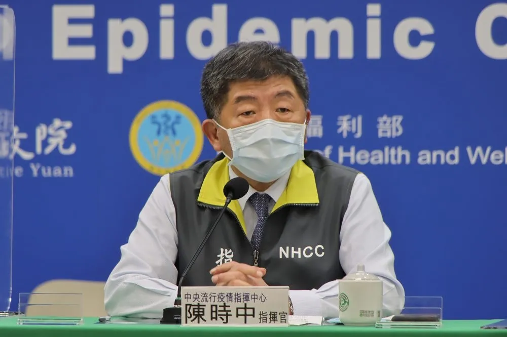 【AZ疫苗22日開打】專家建議首長帶頭　陳時中：任何疫苗我都願意打啦