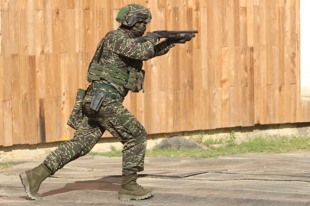 【招標烏龍】空軍採購驅鳥霰彈槍　瞎扯射程500碼「比步槍還遠」