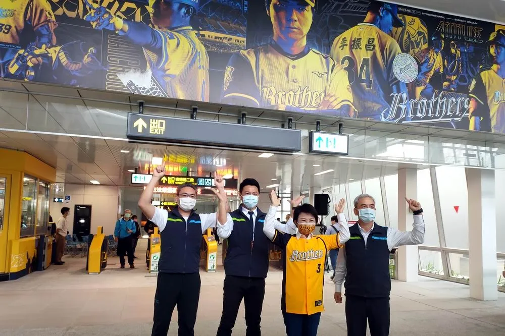 中捷試營運倒數　中信兄弟主題捷運站先開箱