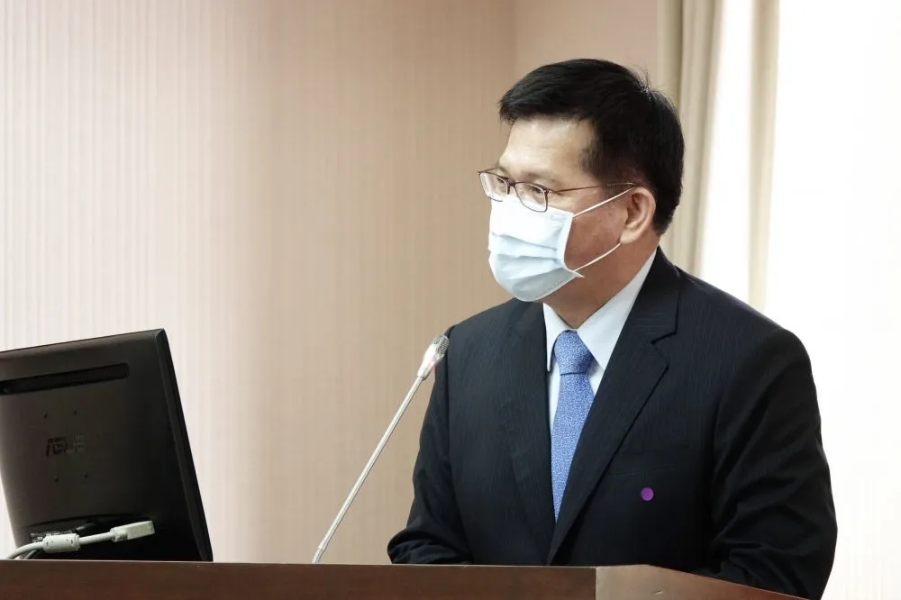 運安會初判車體結構有問題　林佳龍下令召回718輛同廠車