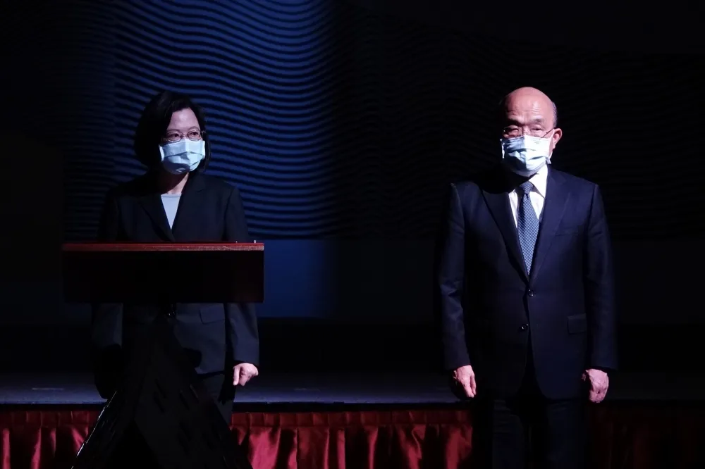 【獨家】蔡英文找綠營縣市長商討公投　憂政院不滿「無人敢談對案」
