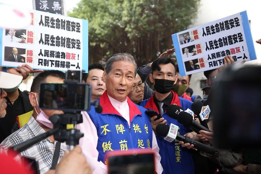 高檢署傳喚說明　張安樂不認罪：要把中國人找回來