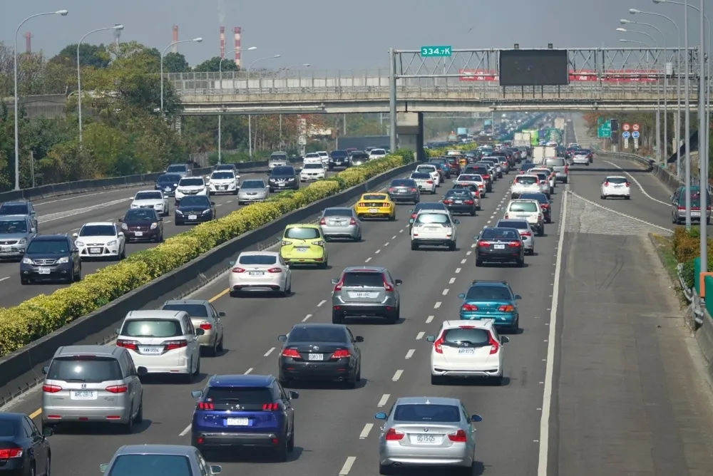 清明4天連假交管懶人包　高公局：1日車潮國5將塞到深夜12點