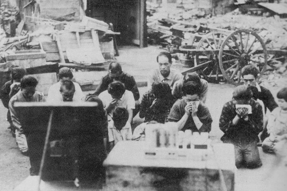 戰爭時期日本民眾的生活有多困窘？連東京人都開始就地養豬
