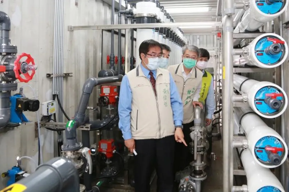 台南首座大型移動式RO淨水設備啟用 黃偉哲力促產業及民生供水穩定