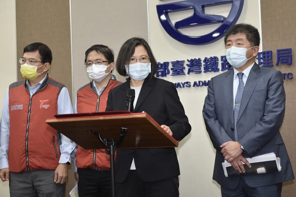 【台鐵出軌】蔡英文「同感哀傷」指示4任務　要運安會徹查肇因