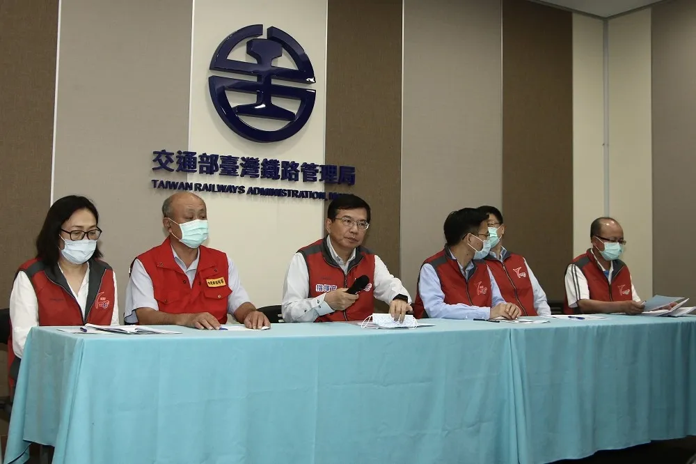 【台鐵出軌Day2】交通部公布　李義祥承攬鐵公路工程1.42億　