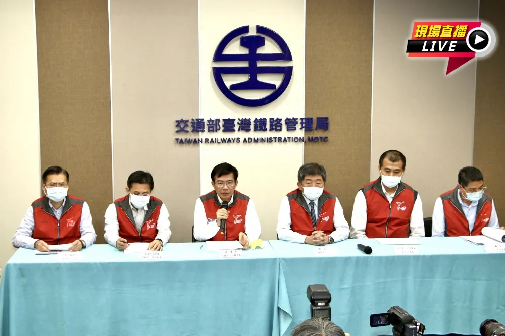 【直播】台鐵出軌奪50命211傷　台鐵局說明最新搶救進度