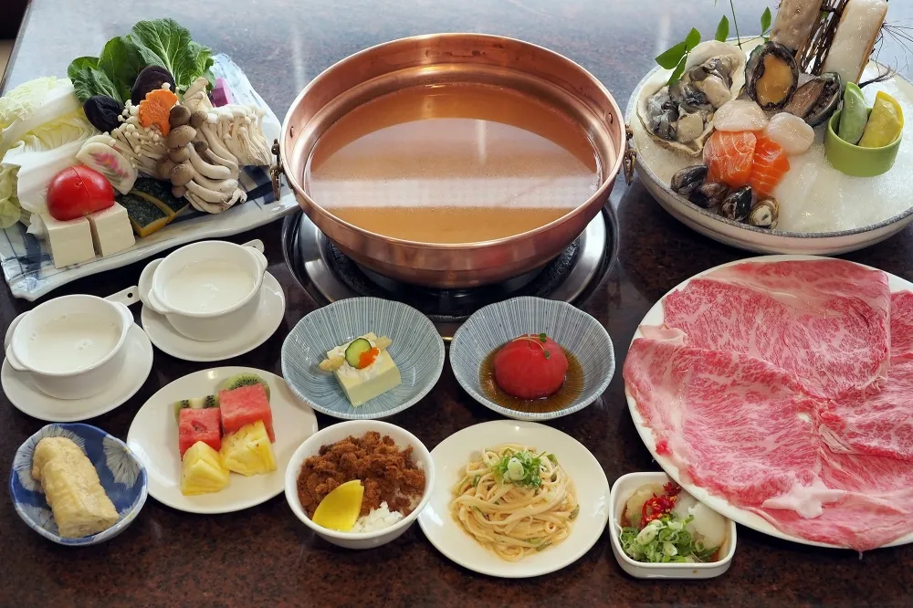 【影片】和牛、海鮮饗宴一次滿足！欣葉呷哺呷哺海陸涮涮鍋限量上市