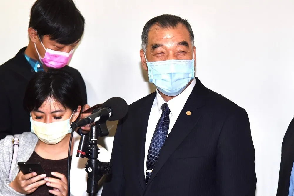 投稿《青年日報》變洩密　國防部長證實已將社長「職務異動」