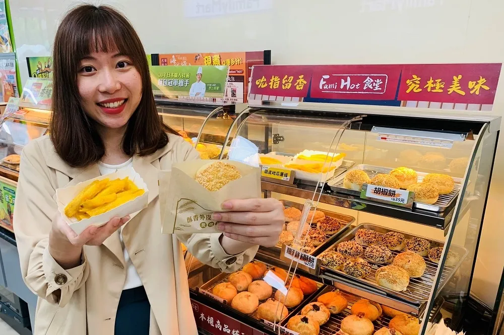 【有片】全家現烤點心店擴大開張！冠軍麵包、日本超商炸物鹹甜美食一次滿足