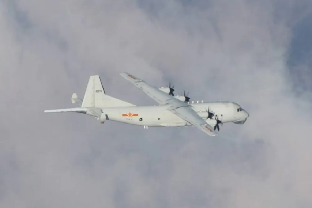 4月第15度擾台！3解放軍機18日闖我西南防空識別區