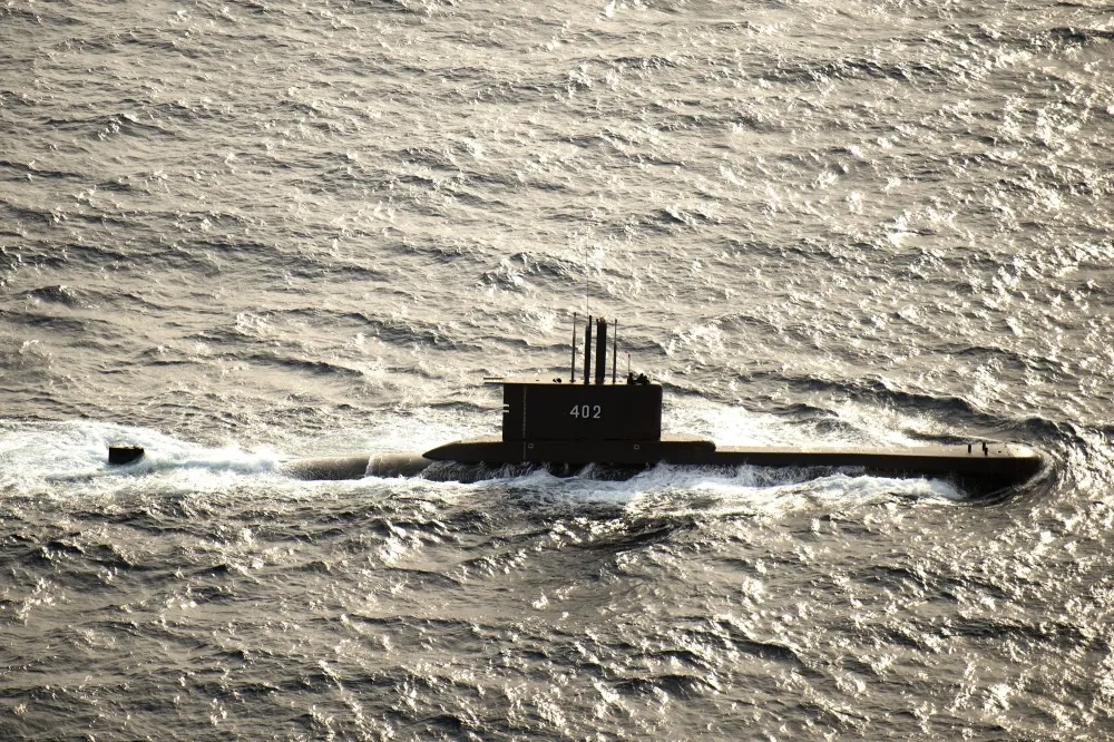 【53名官兵生死未卜】印尼德製潛艦下潛失蹤　海軍：他們只有72小時氧氣存量