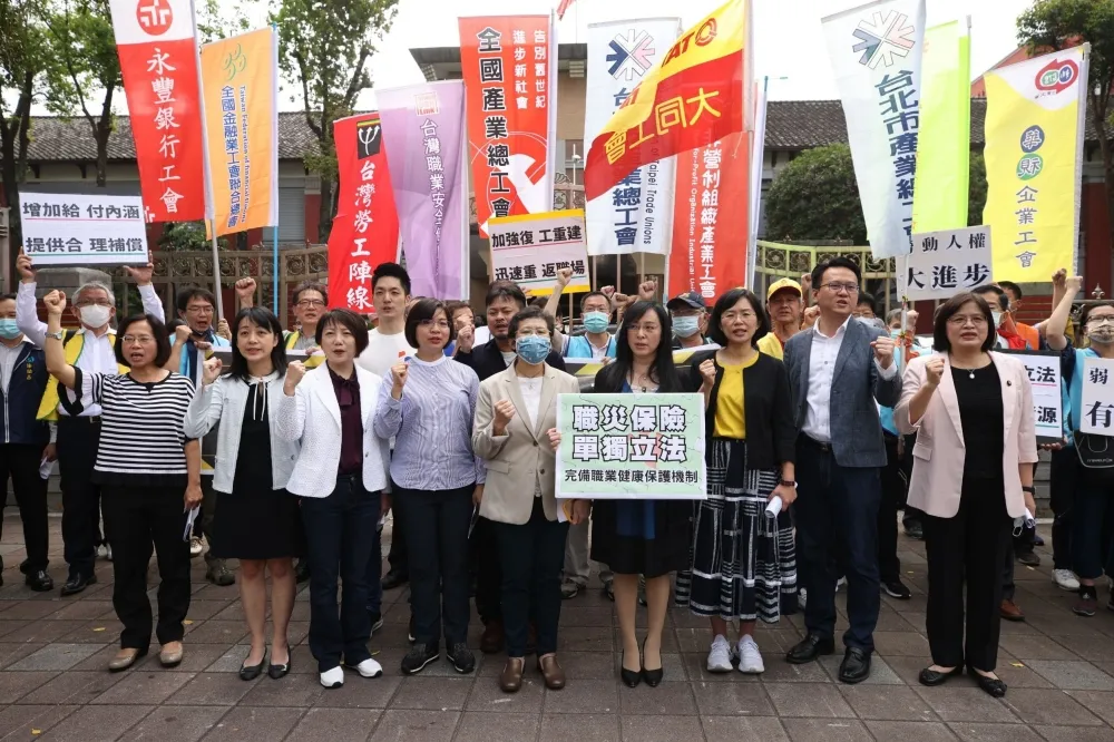   【影片】職災保險法可望三讀通過　勞團：五一勞動節最大的禮物