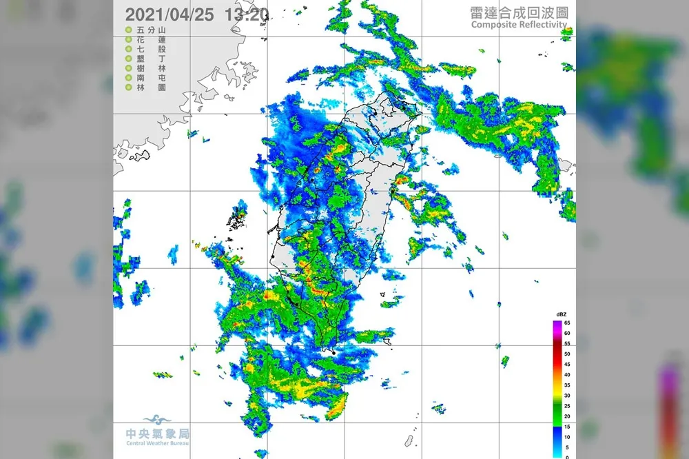 雨彈轟南台！高屏、台南大雨特報　鄭明典：對流開始發展了