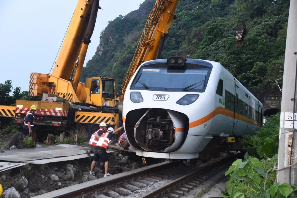 交通部提台鐵6大改革　新城際列車最快10月服務東部鐵路