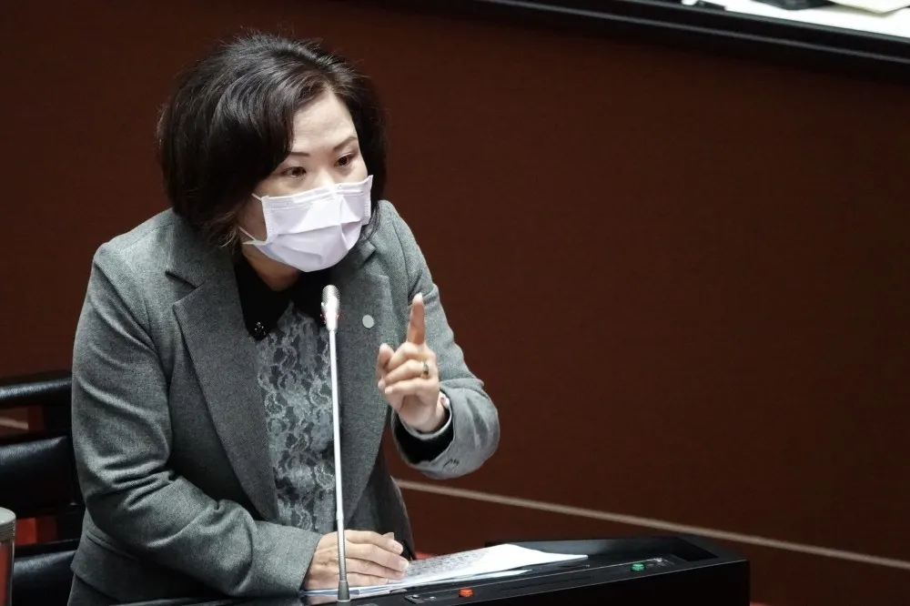 【防對岸挖角】勞動部發令人力銀行下架赴中職缺　違者可重處500萬