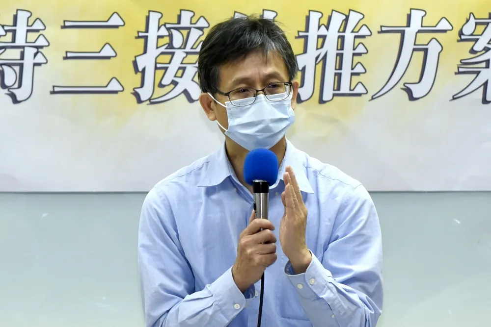 【環團分裂】詹順貴挺政院三接新外推案　表態「不同意」珍愛藻礁公投