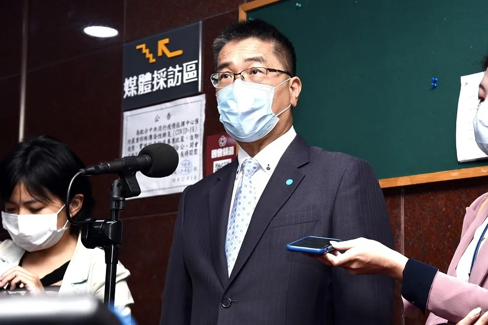 【綠二代涉毒】與趙映光聚餐片流出　徐國勇斥：內閣部長那麼多，他們孩子我會認識？