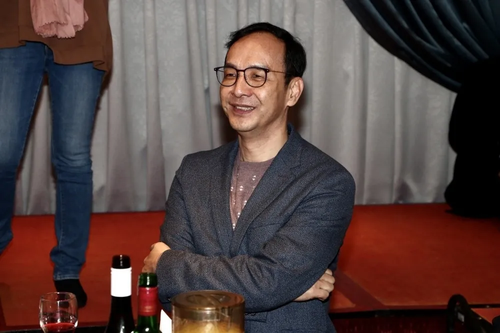 肯定三接外推方案　朱立倫：藻礁議題爭議，執政黨要負起責任