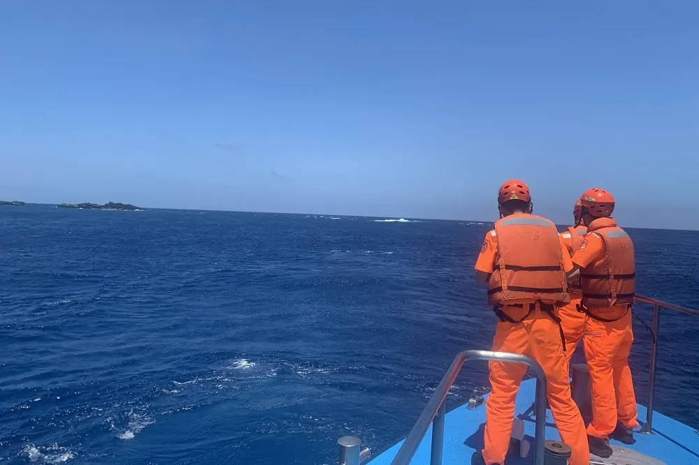 【快訊】「漁順昇168號」失蹤4人已救起3人　仍持續海空搜索另1名船員