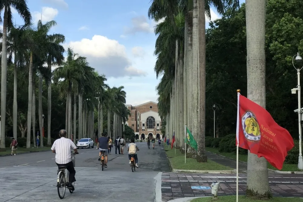 【罕見缺額】台大醫學系被當「備胎」　明星高中生第一志願選填獸醫系