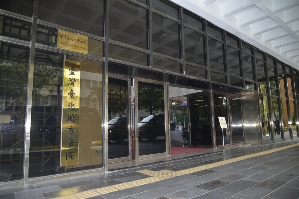 【前國會助理淪共諜】涉竊國共論壇機密、欲駭蔡英文病歷　陳惟仁僅判10月、林雍達輕判5月