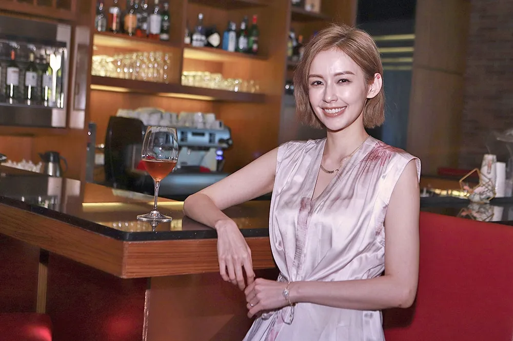 【潛規則搬上螢幕】袁艾菲《日蝕遊戲》揣摩女星獻身悲歌　自爆曾有百萬伴遊邀約