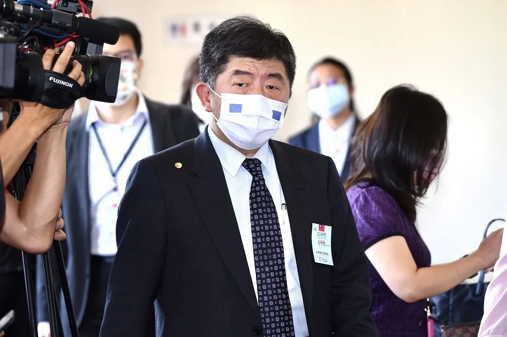 【停止室內5人以上聚會】基隆也出現不明感染源個案　陳時中：將升至第三級警戒