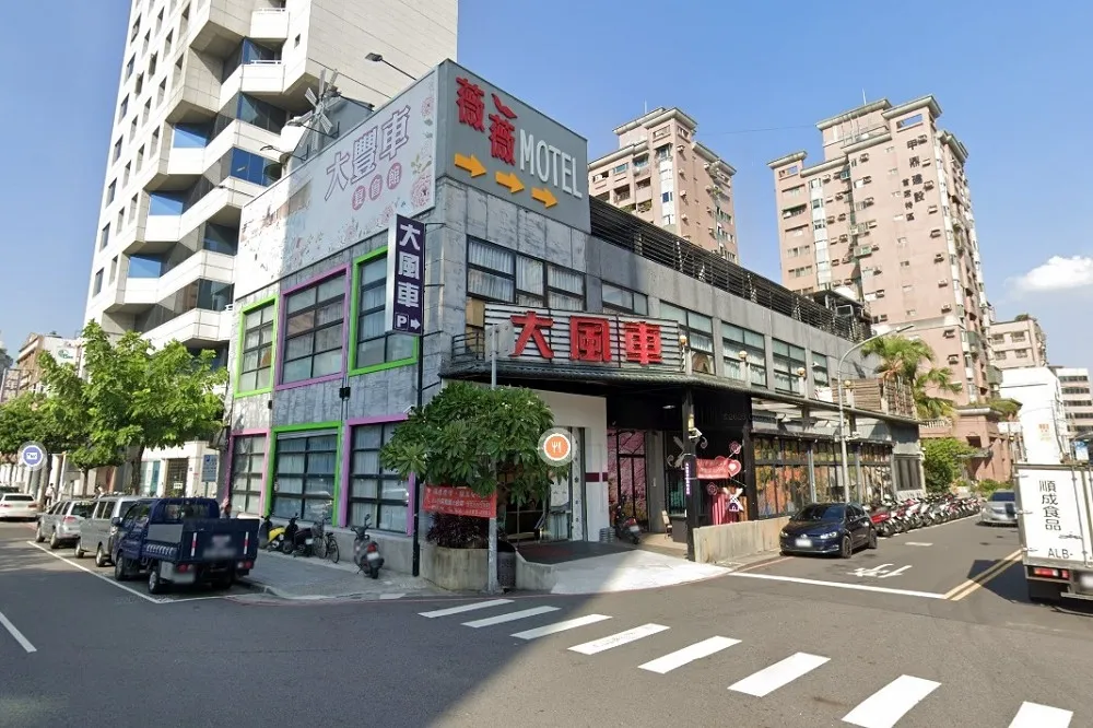 中鏢獅子會前會長到「大風車餐廳」參加40人聚會　傳染給老婆和9友人