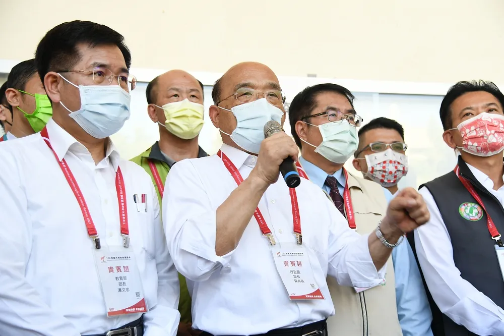 蘇貞昌視察全大運籲全民「收心」防疫　成大：若警戒升級就停辦