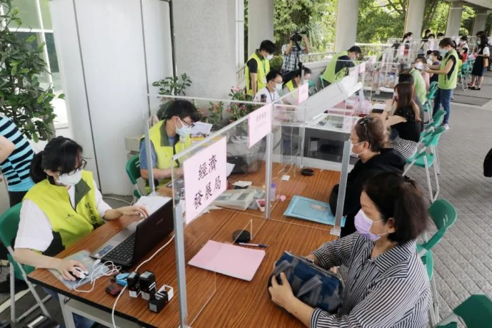 台南市雙市政中心實施戶外洽公　全面防堵疫情保護市民
