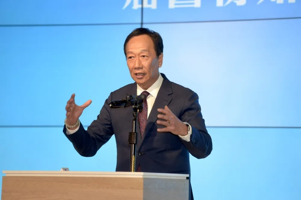 台灣防疫關鍵14天　郭台銘喊話：為健康與家人，大家減少不必要外出
