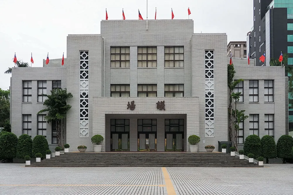 立法院國會聯絡人確診　勞動部證實為勞金局人員