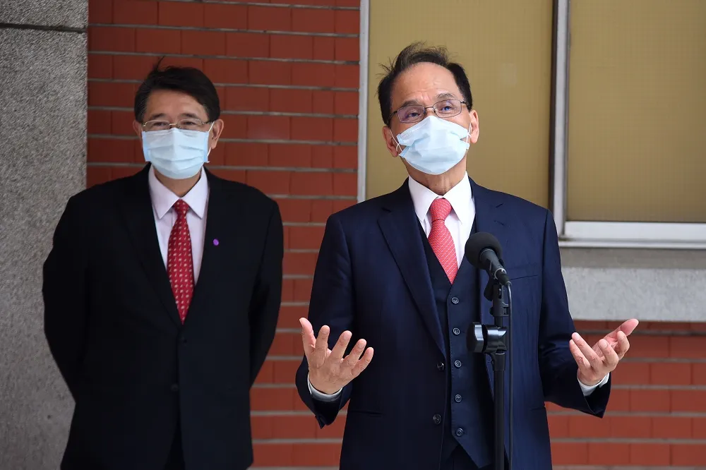 立院傳外包清潔員確診　游錫堃：身體不適前往快篩