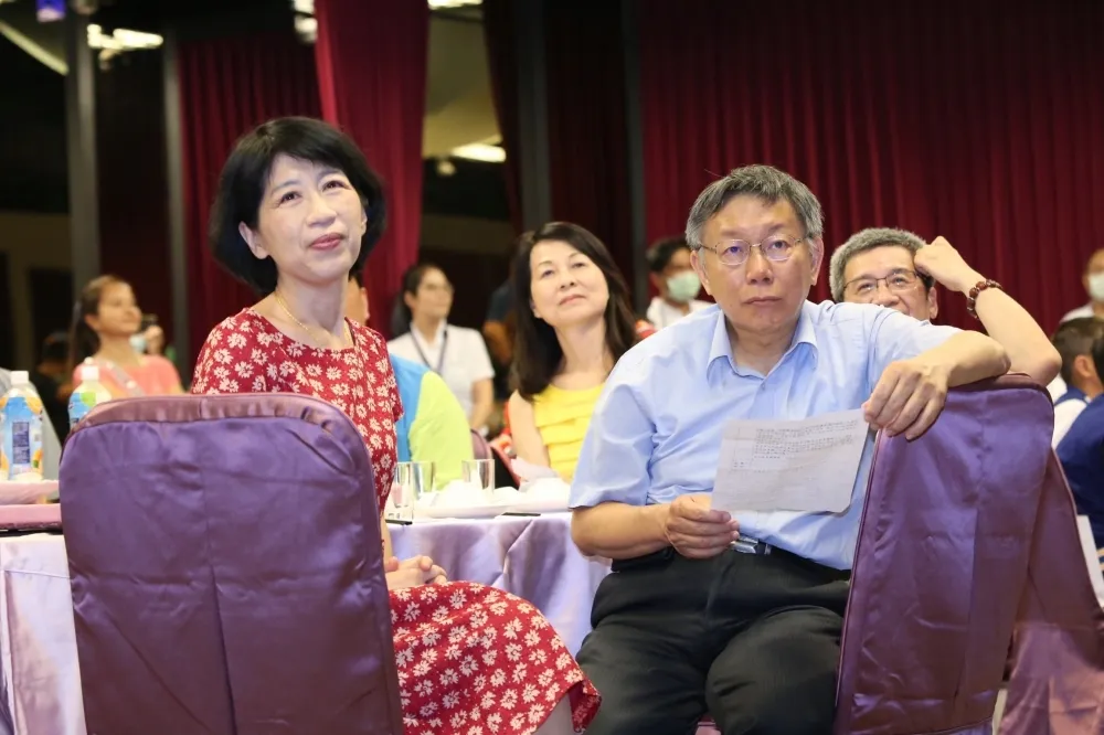 【佩琪被衝康】「現在由不得你」　柯文哲下令北市醫護全去打疫苗