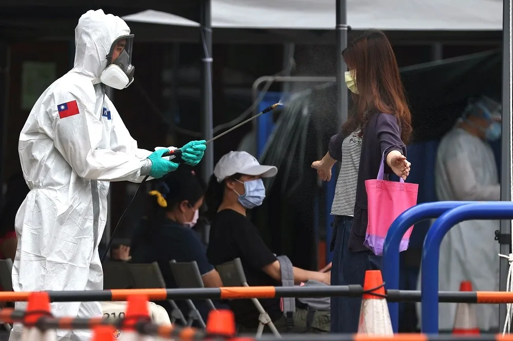 防疫　別織了蛛網卻忘了蜘蛛