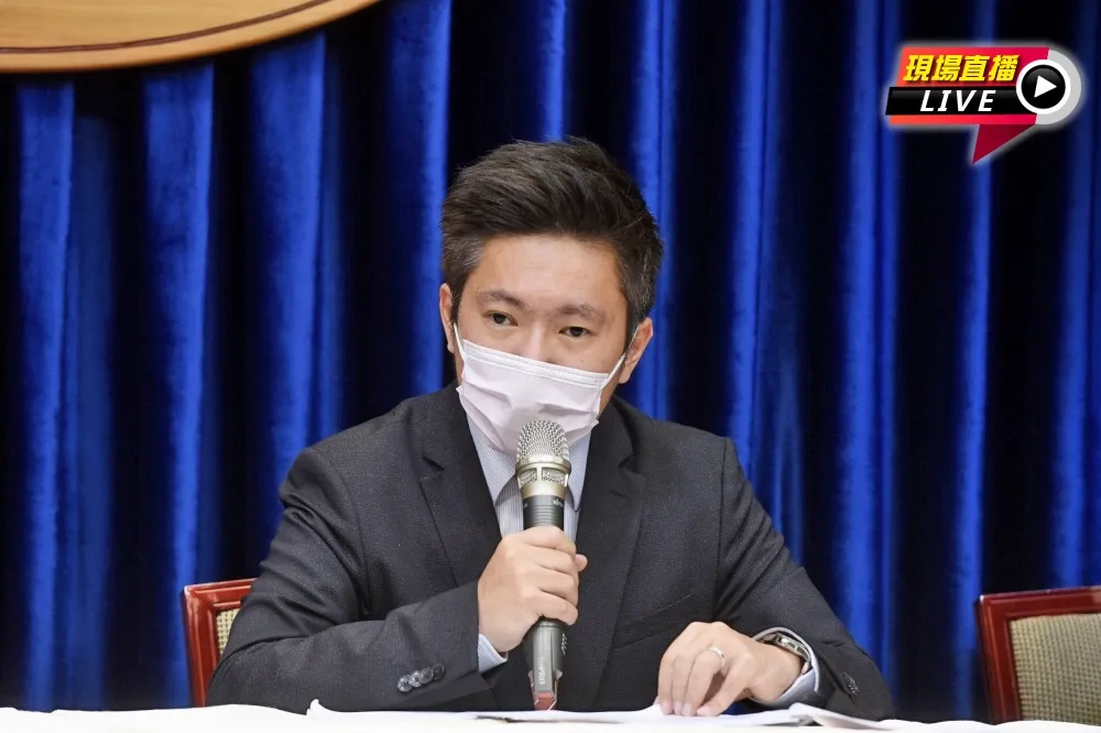 【直播】蔡英文退役犬志工確診官邸25人篩檢　總統府18:50緊急說明