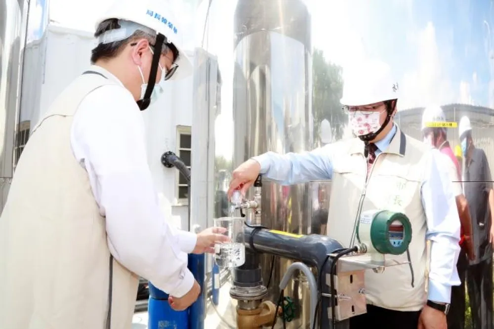 南市首座工地大型RO淨水設備啟用    黃偉哲：開發水源減輕供水壓力