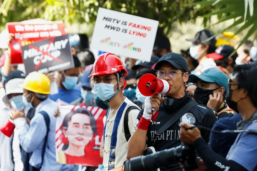 【緬甸政變】聲援反對派遭秋後算帳？　軍政府撤銷12.5萬名教師資格
