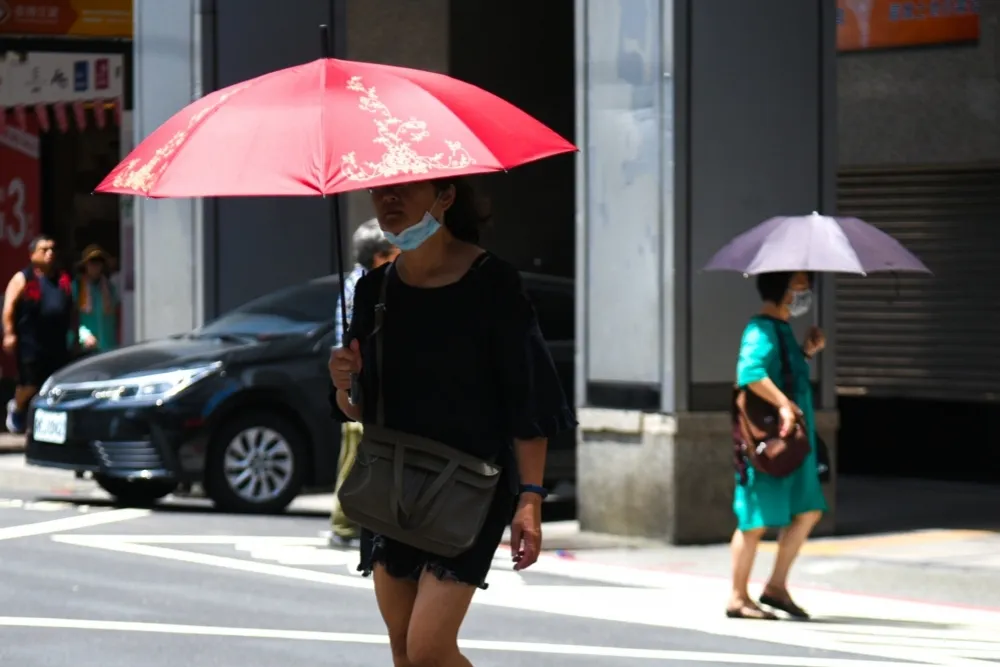 【5月就熱歪】南部飆40度+宅在家　用電連2天破3800萬瓩再創新高