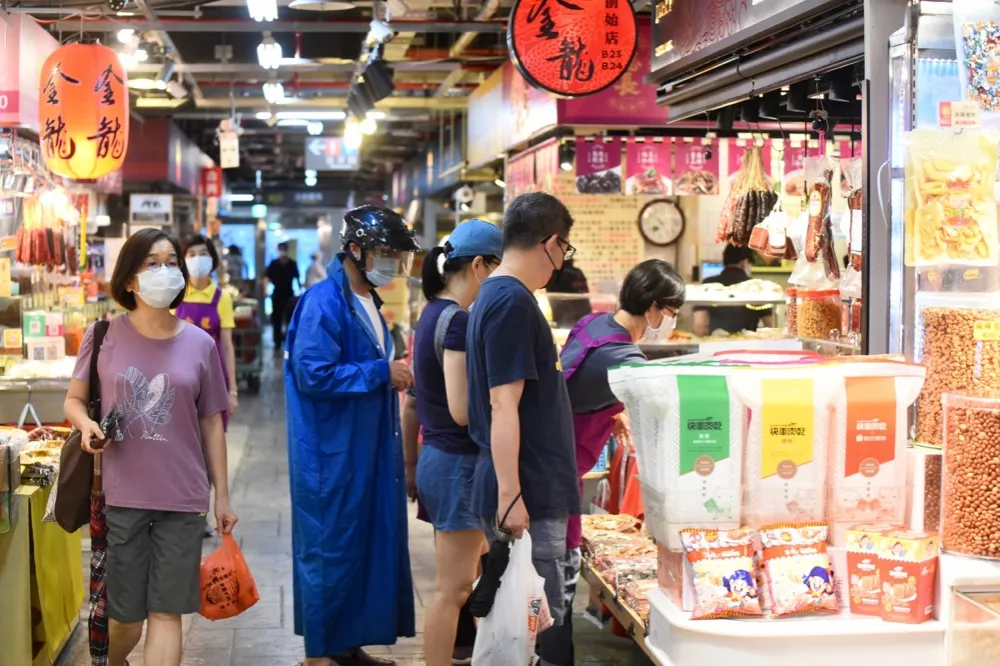 傳統黃昏市場成「染疫新溫床」　主播曬照：這就是最大型群聚
